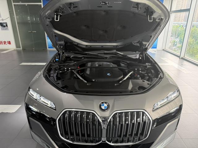 BMW BMW 7-Series