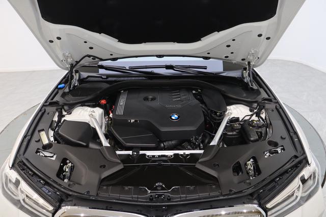 BMW BMW 5-Series