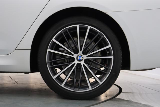 BMW BMW 5-Series