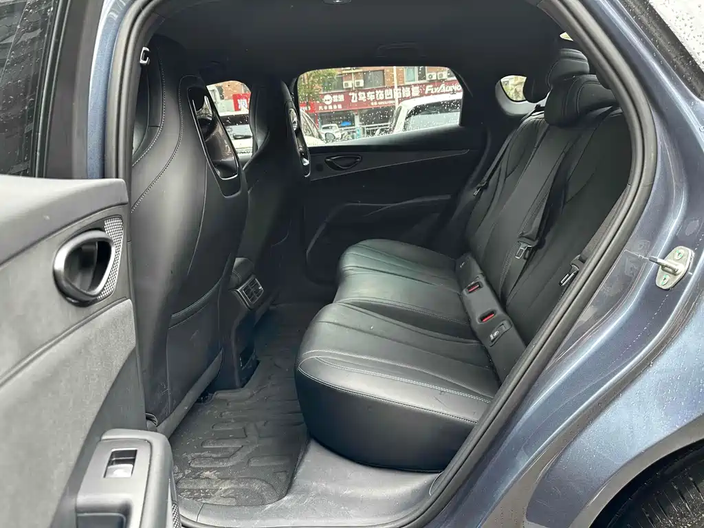 BYD 海豹06