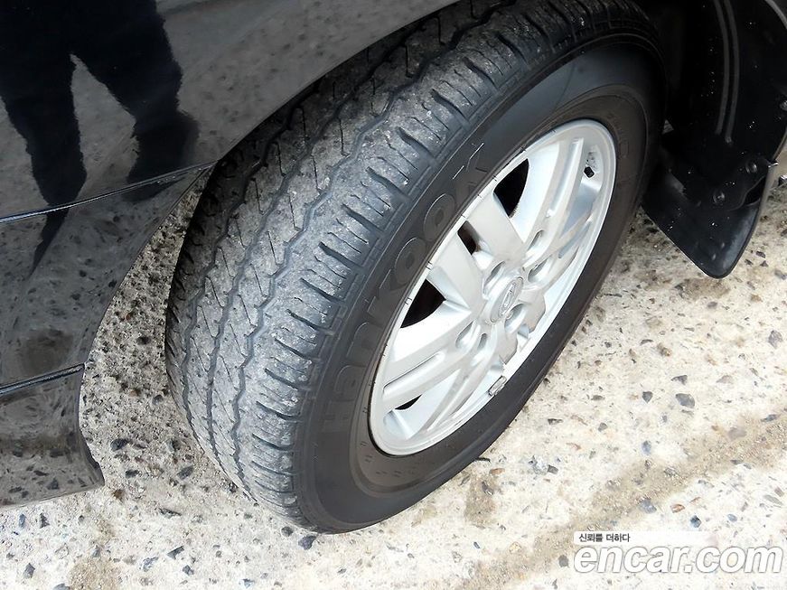Hyundai Starex