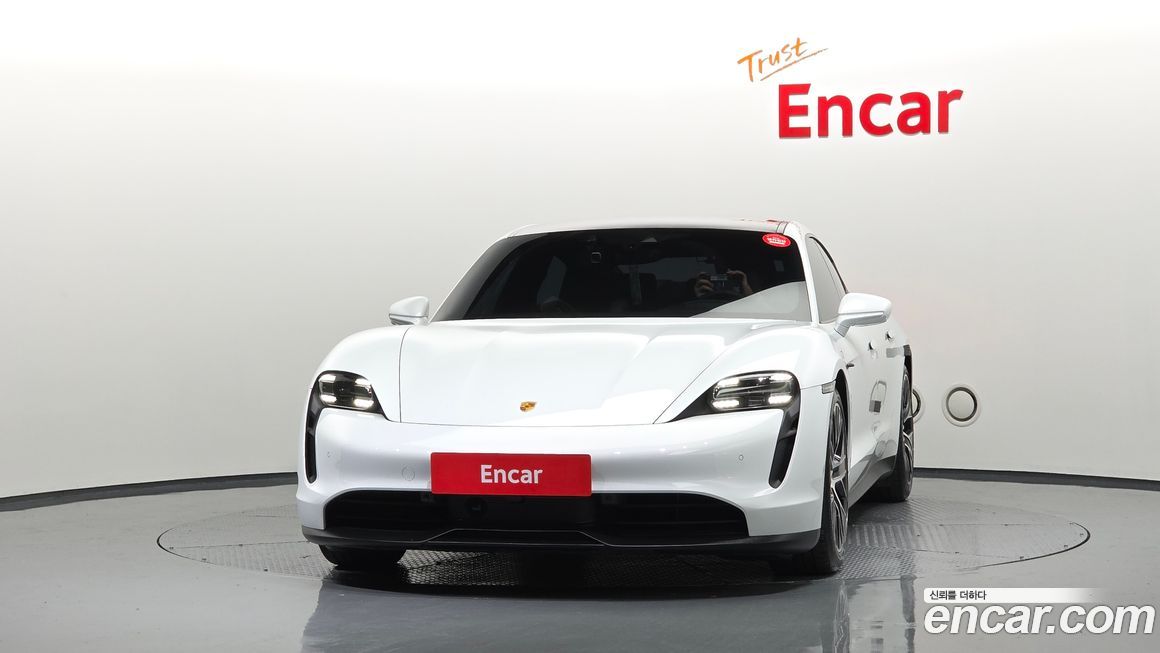 Porsche Taycan