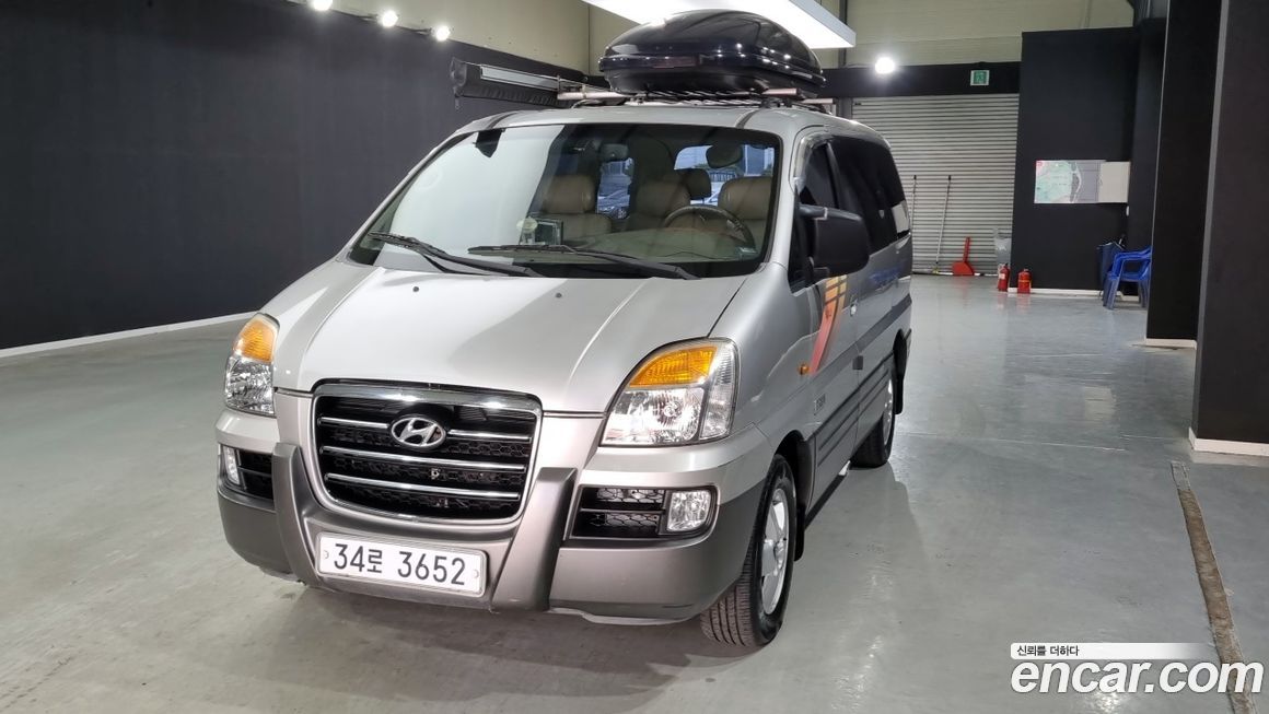 Hyundai Starex