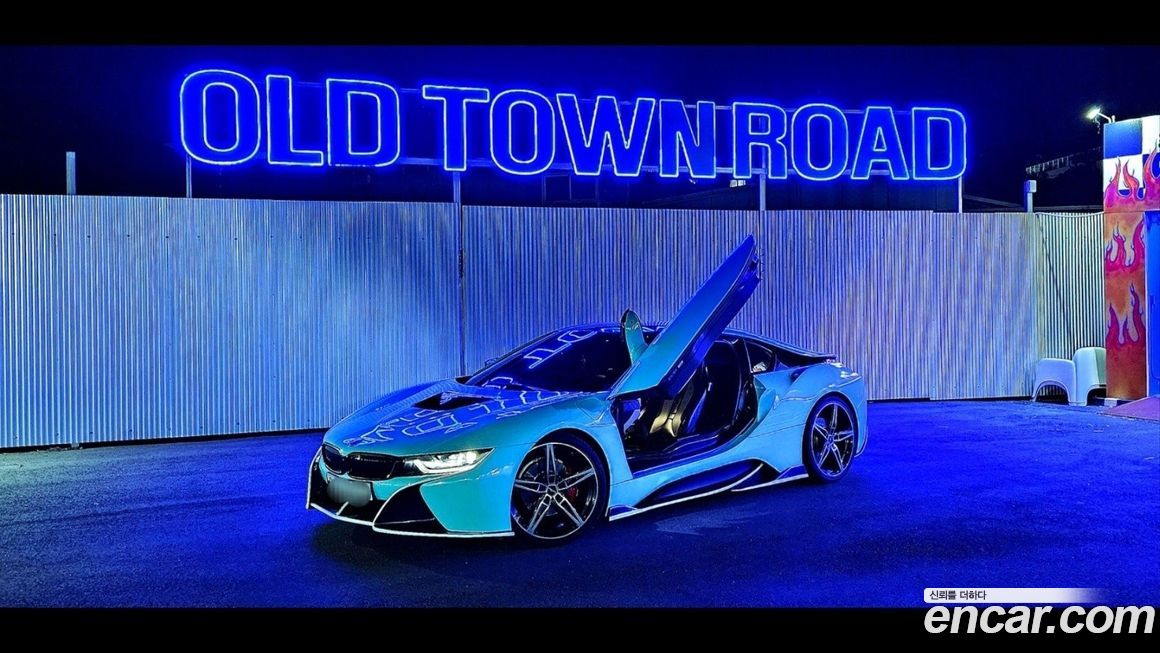 BMW i8