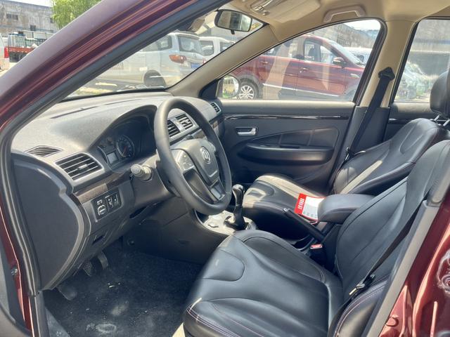 Dongfeng Fengguang Fengon 370