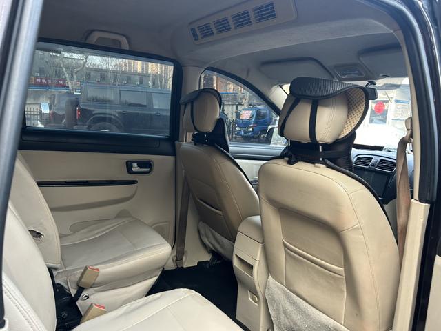 Dongfeng Fengguang Fengon 370