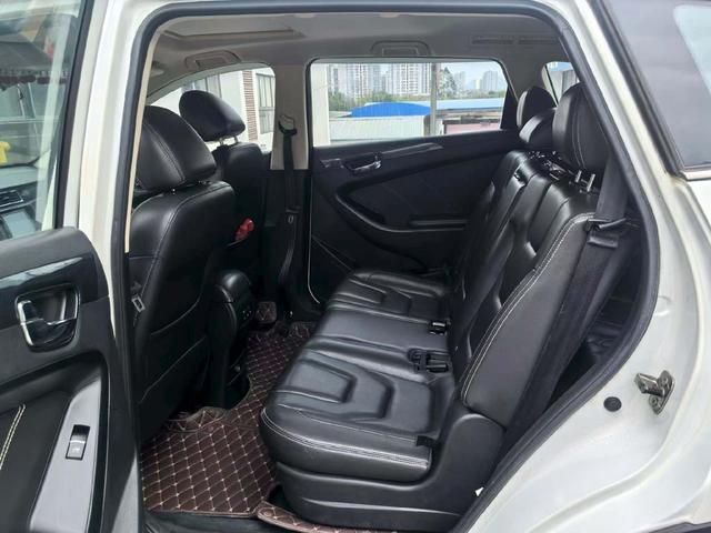Dongfeng Fengguang Fengon 580