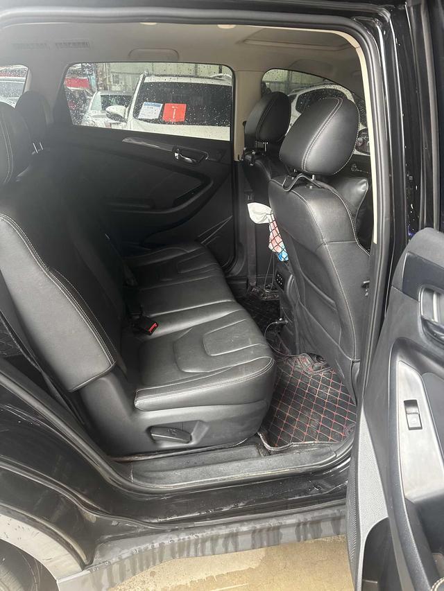 Dongfeng Fengguang Fengon 580