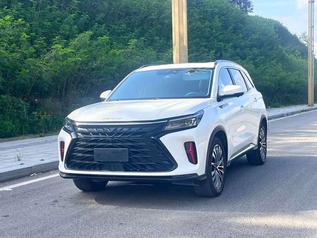 Dongfeng Fengguang Fengon 580