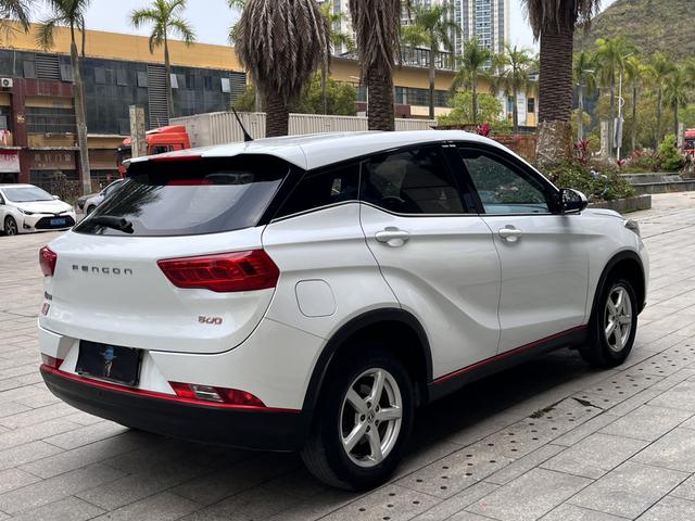 Dongfeng Fengguang Fengon 500