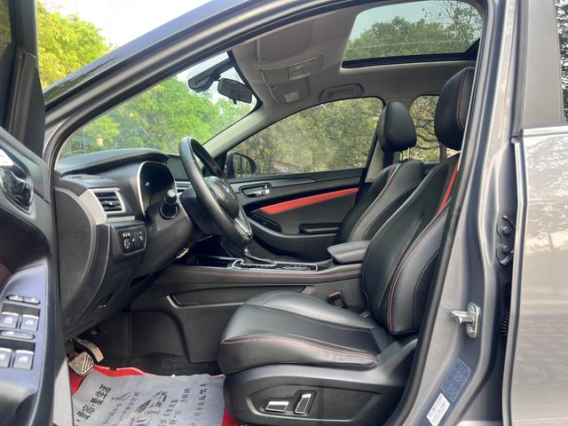 Dongfeng Fengguang Fengon 580