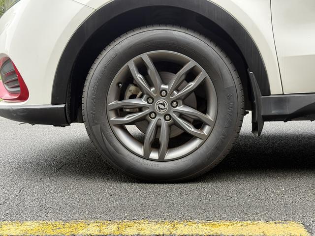 Dongfeng Fengguang Fengon 580
