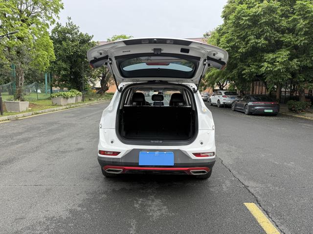 Dongfeng Fengguang Fengon 580