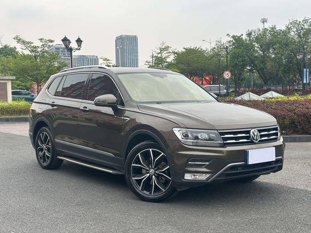 Volkswagen Tiguan L