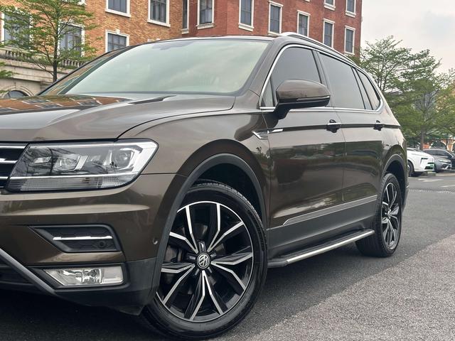 Volkswagen Tiguan L