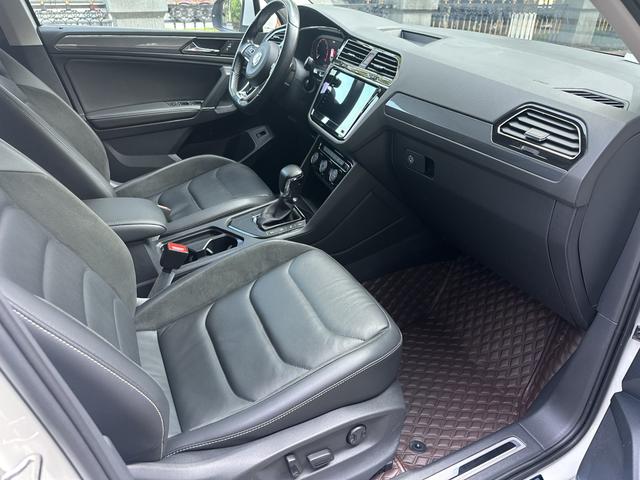 Volkswagen Tiguan L