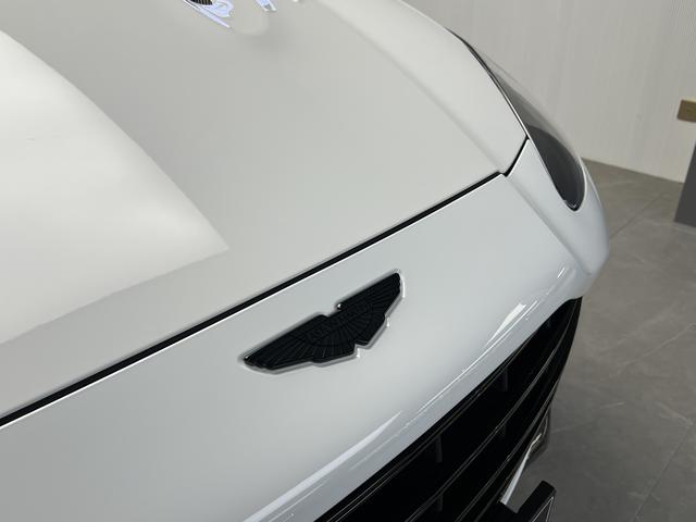 Aston Martin Aston Martin DBX