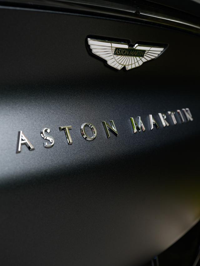 Aston Martin Aston Martin DBX