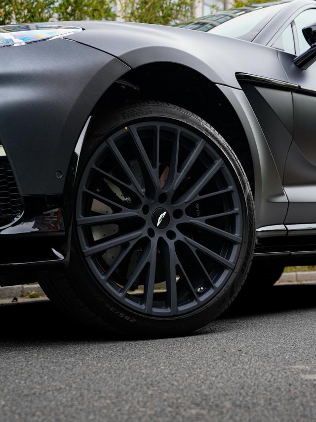 Aston Martin Aston Martin DBX