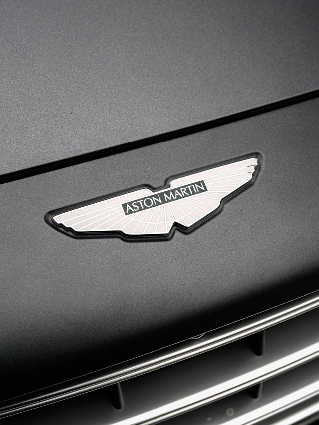 Aston Martin Aston Martin DBX