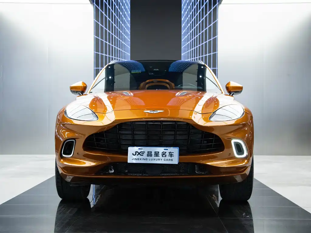 Aston Martin DBX