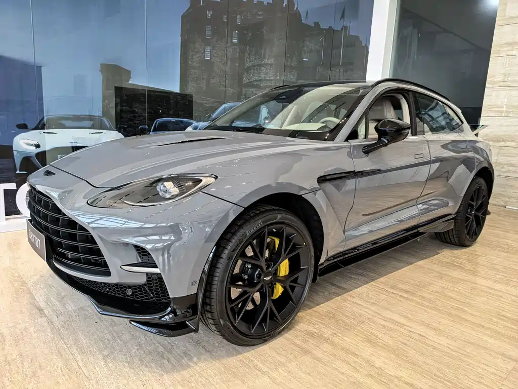 Aston Martin DBX