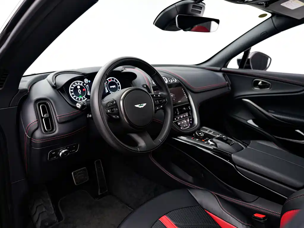 Aston Martin DBX