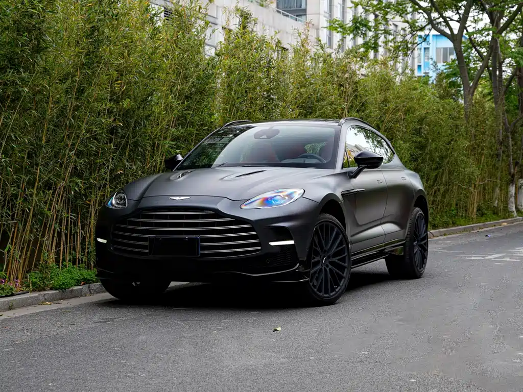 Aston Martin DBX