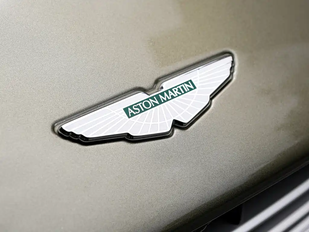 Aston Martin DB11