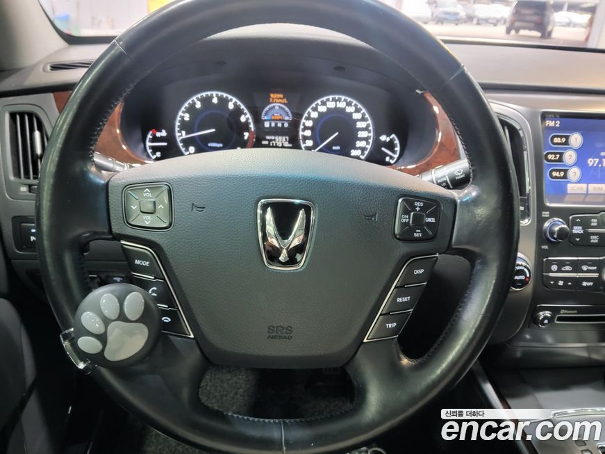 Hyundai Equus