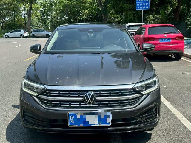 Volkswagen Sagitar