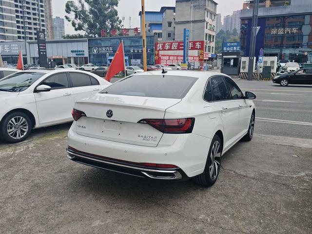 Volkswagen Sagitar