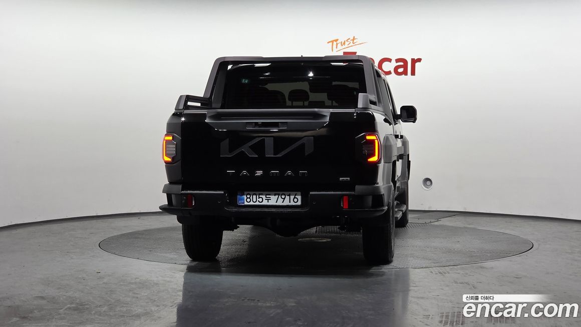 Kia Tasman