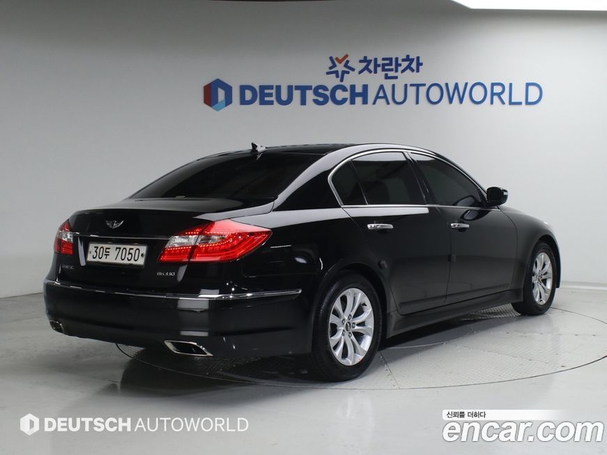 Hyundai Genesis