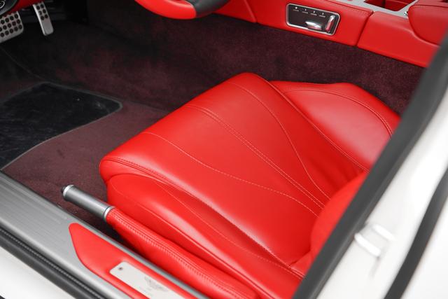 Aston Martin Aston Martin DB9