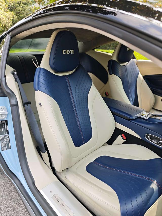 Aston Martin Aston Martin DB11