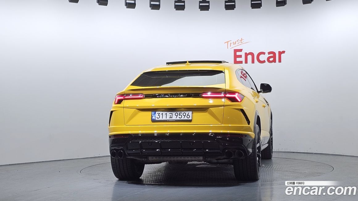 Lamborghini Urus
