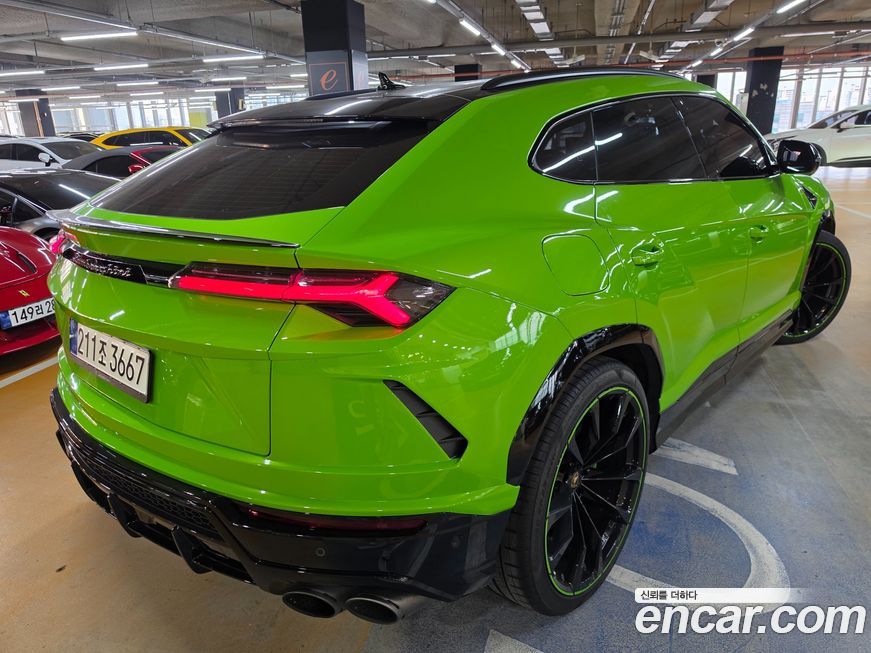 Lamborghini Urus