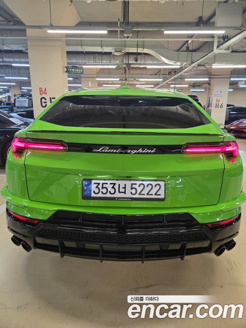 Lamborghini Urus
