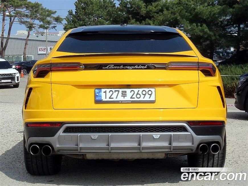 Lamborghini Urus
