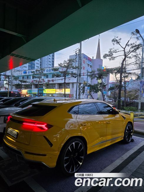 Lamborghini Urus