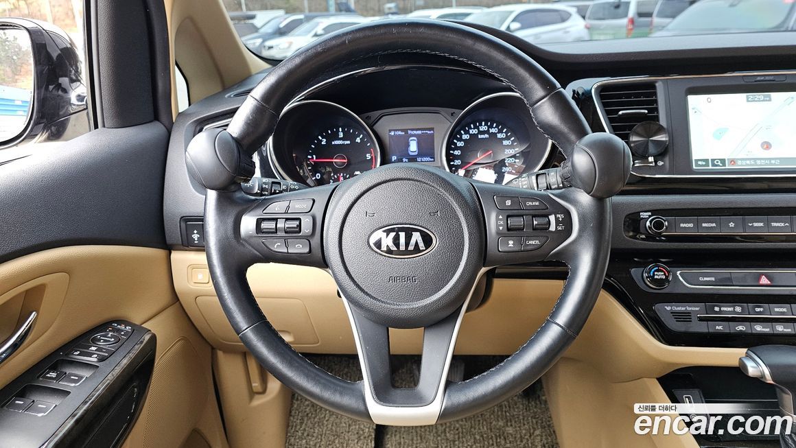 Kia Canival