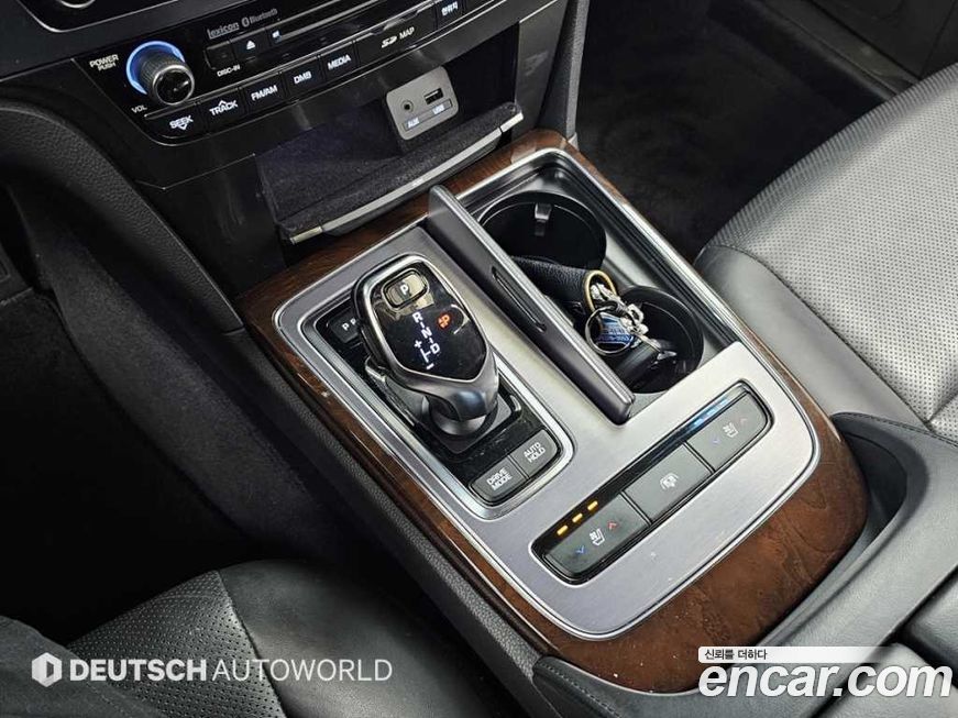 Hyundai Equus