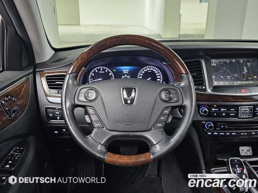 Hyundai Equus