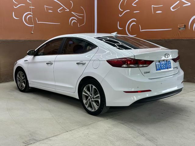 Hyundai Elantra Lingdong