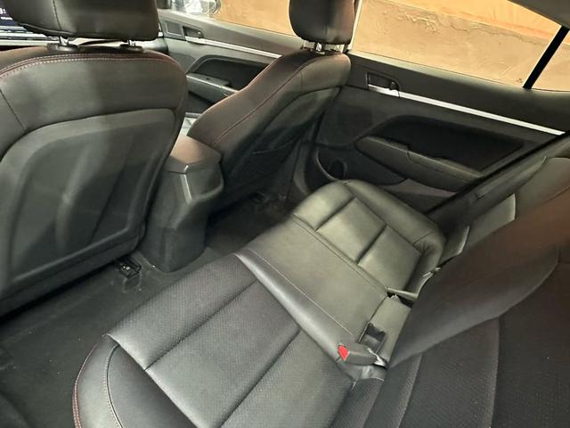Hyundai Elantra Lingdong
