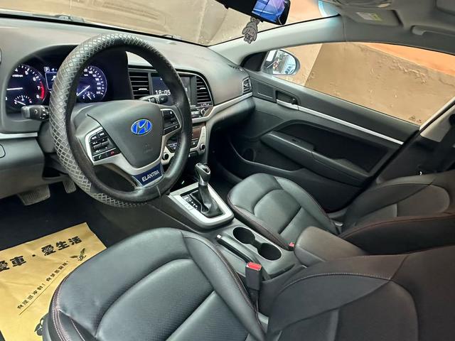 Hyundai Elantra Lingdong