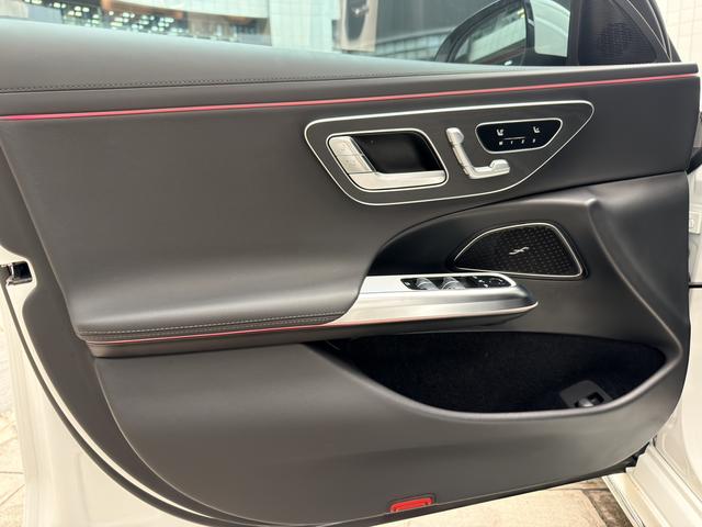Mercedes-Benz Mercedes-Benz E-Class