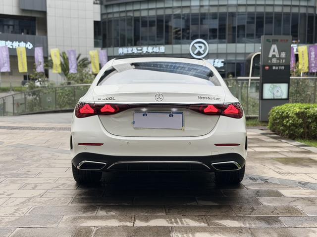 Mercedes-Benz Mercedes-Benz E-Class