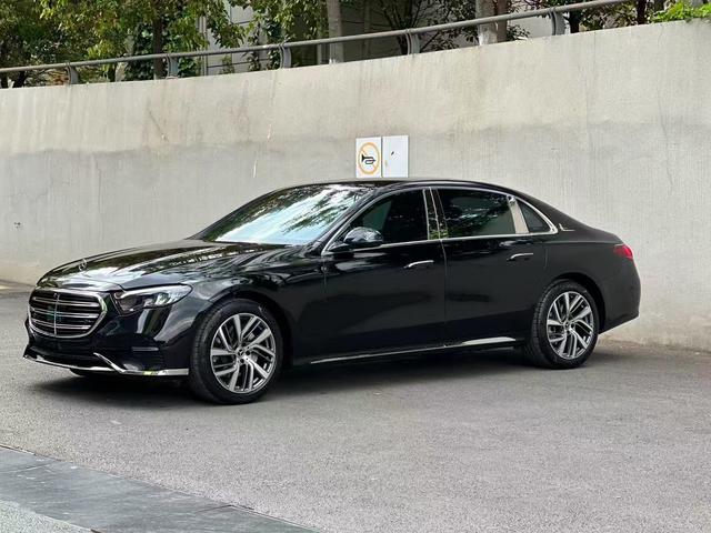 Mercedes-Benz Mercedes-Benz E-Class